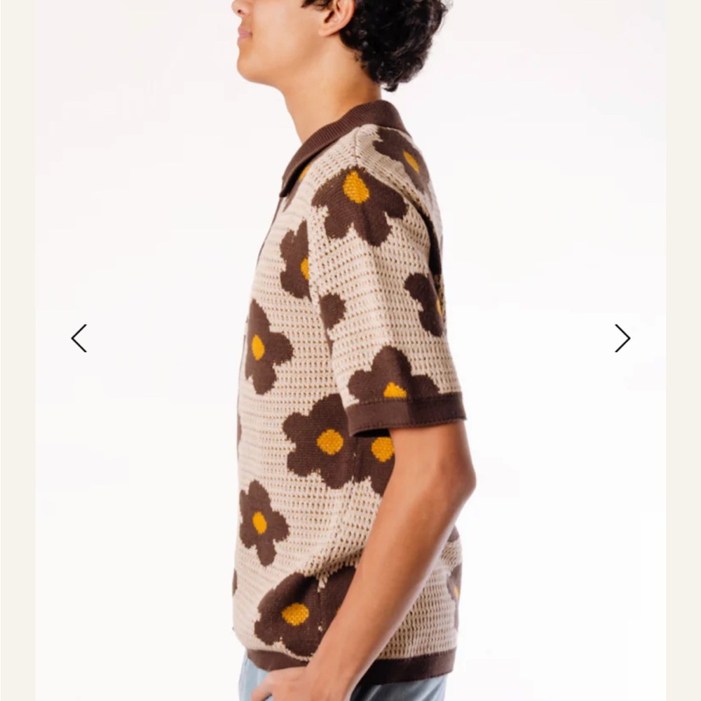 Massive Luxury  Open Knit Floral Shirt (Contemporary)
Super Massive size L Nwt - Picture 2 of 7